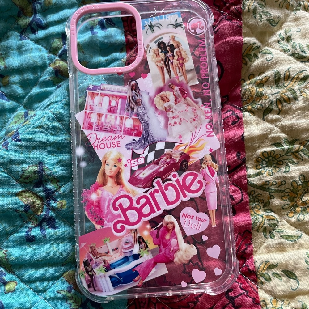 iPhone 12 skinnydip